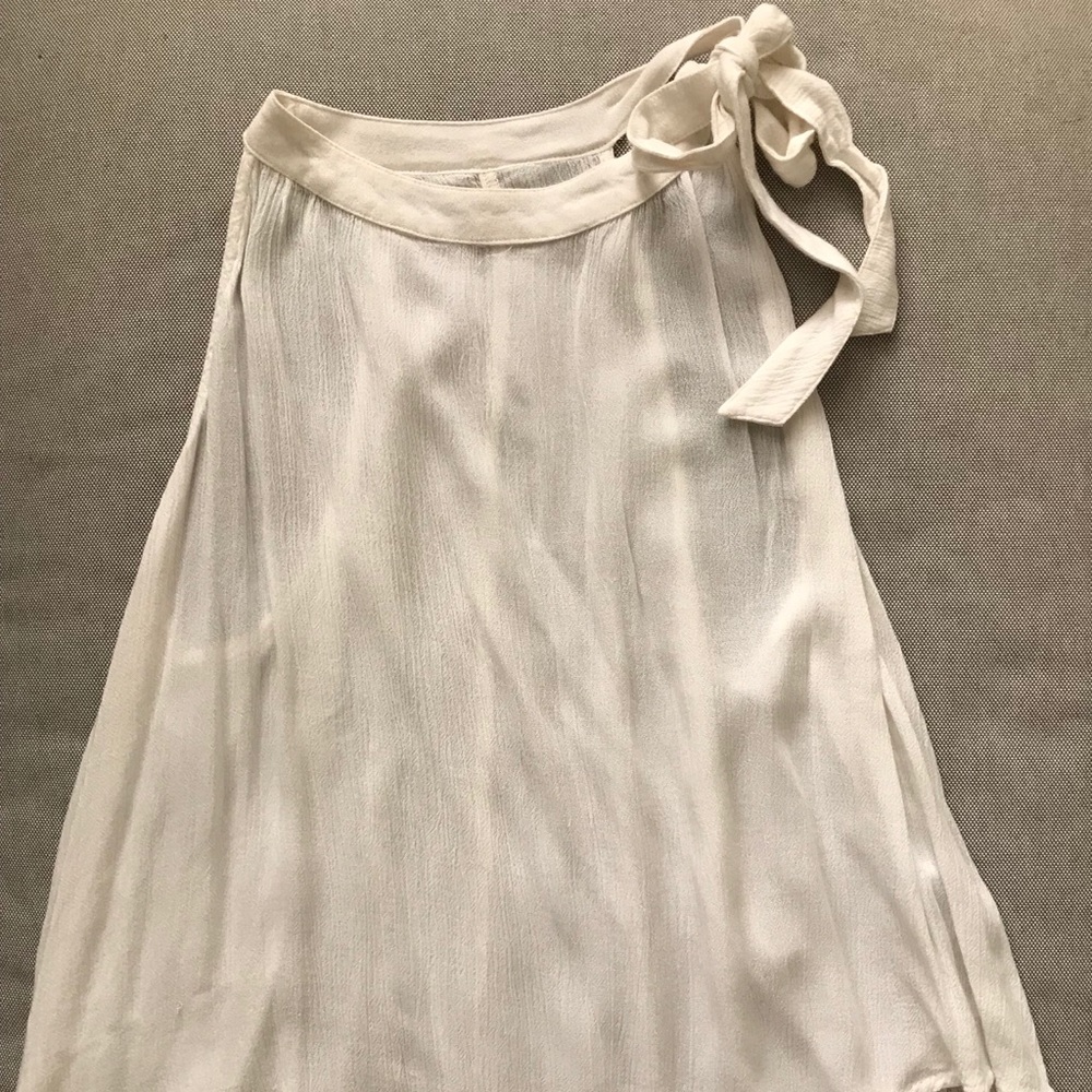 Neck tie blouse